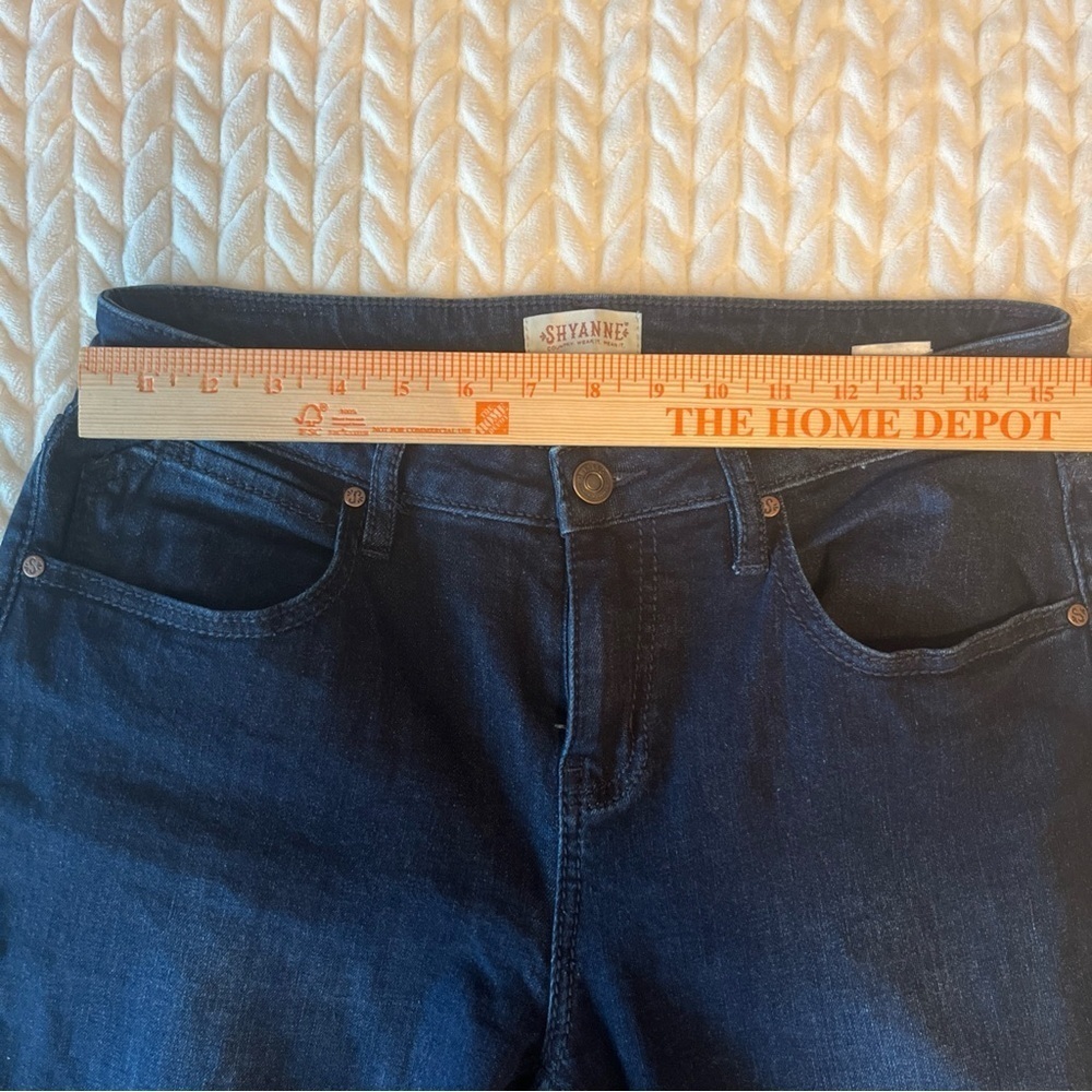 Shyanne Dark Blue Flared Jeans with Embroidered Detail Size 32 Bell bottom - Picture 10 of 14